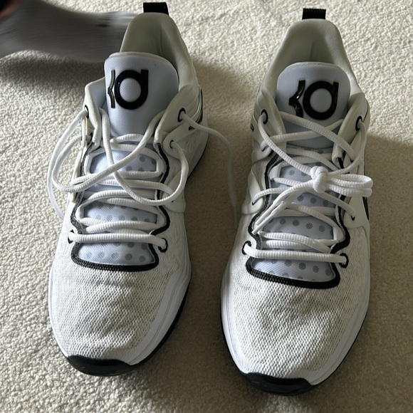 Nike KD 15 Black and White Brand New Men’s Sneakers - Picture 3 of 6